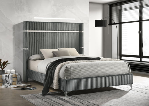 lucia-wingback-bed