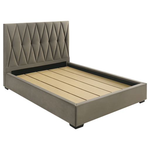 delsea-panel-platform-bed