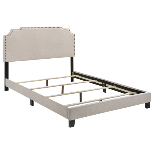 tamarac-panel-bed