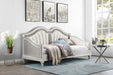 evangeline-upholstered-twin-daybed-with-faux-diamond-trim-silver-and-ivory