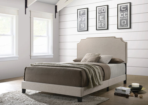 tamarac-panel-bed