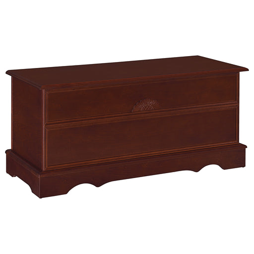 traditional-cedar-brown-chest
