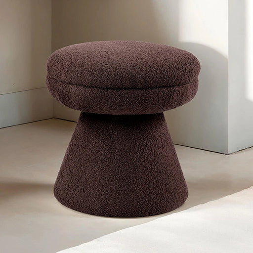 cynthia-stool