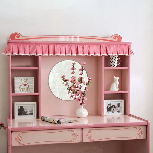 rheanna-desk