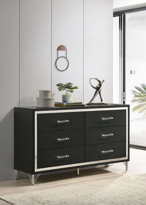 lucia-dresser