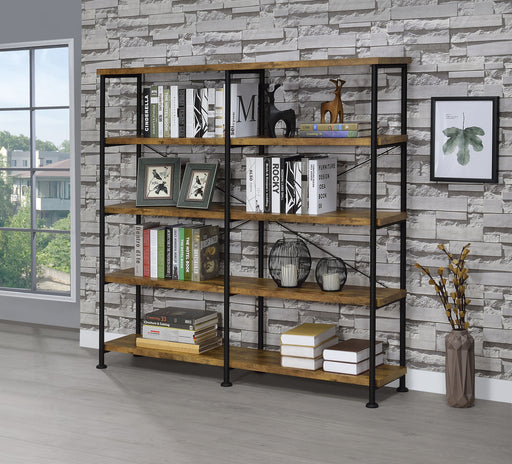 analiese-bookshelf