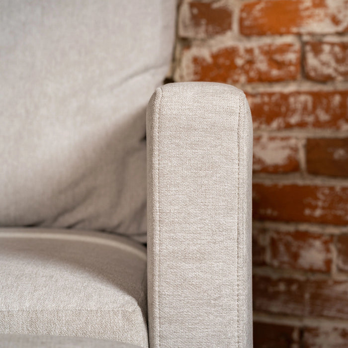 Flex 4-Seat Sectional with Narrow Arm and Ottoman