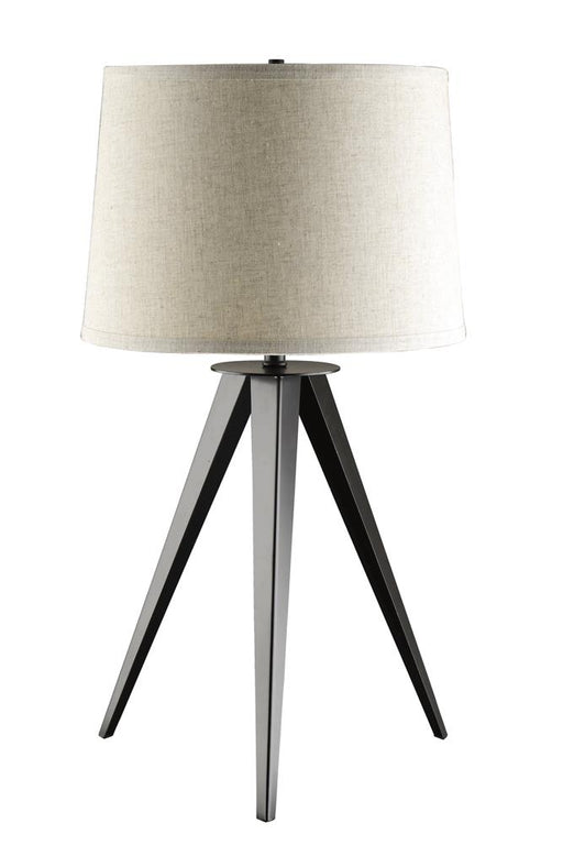 industrial-tripod-table-lamp