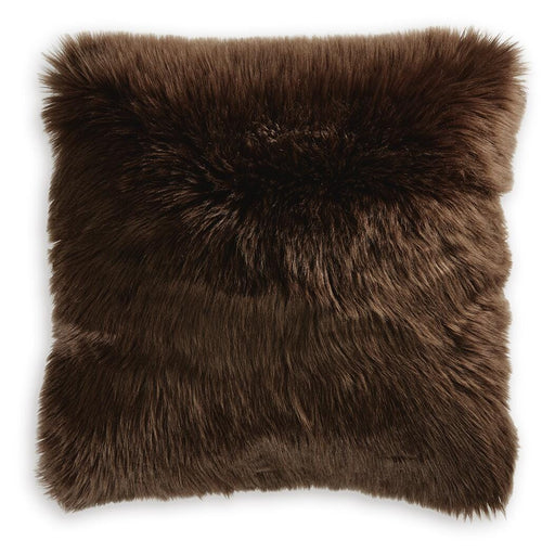 bellethrone-pillow