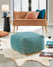 brynnsen-pouf