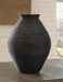 hannela-vase