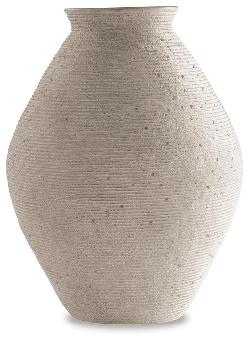 hannela-vase