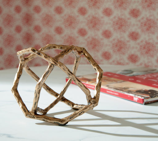 laddington-sculpture
