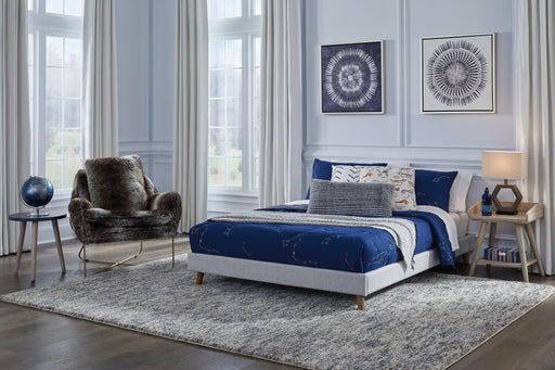 tannally-upholstered-bed