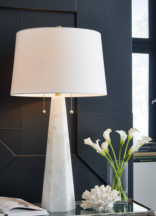 laurellen-table-lamp