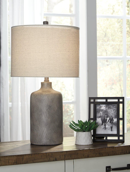 linus-table-lamp