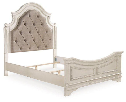 realyn-upholstered-bed
