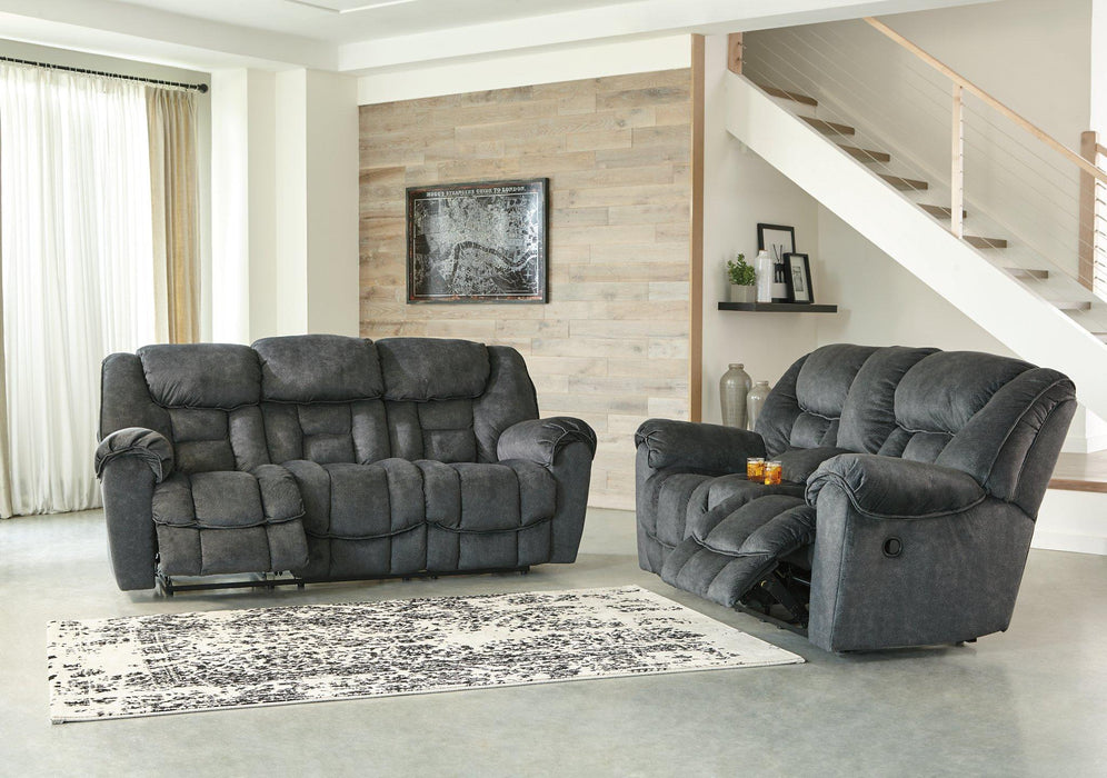 Capehorn Reclining Sofa