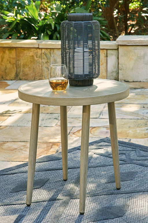 swiss-valley-outdoor-end-table