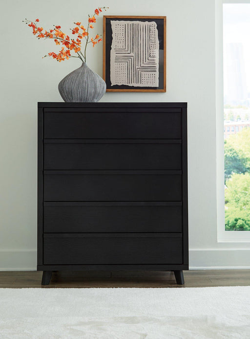 danziar-wide-chest-of-drawers