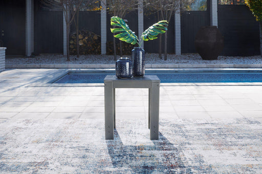 amora-outdoor-end-table