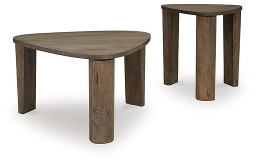 reidport-accent-coffee-table-set-of-2