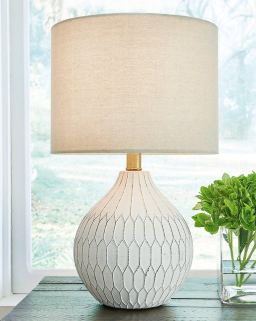 wardmont-table-lamp