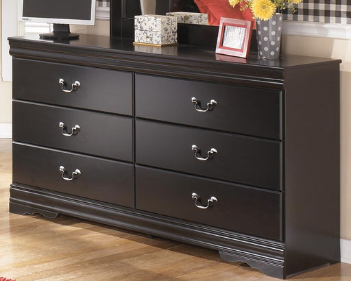 huey-vineyard-dresser