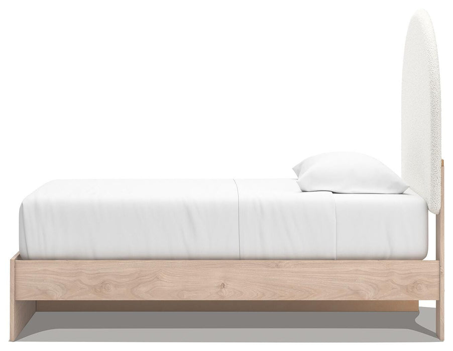 Arloster Upholstered Bed
