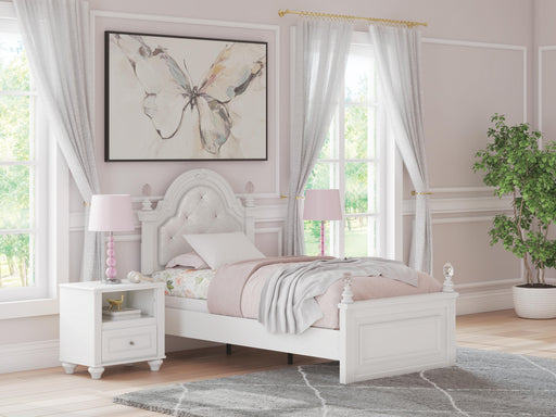 kozlani-upholstered-bed