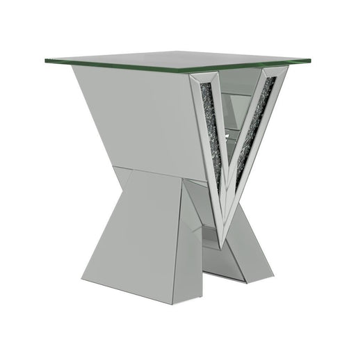 g723447-end-table