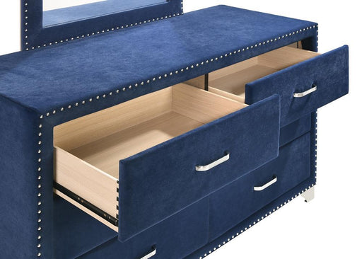 g223373-dresser