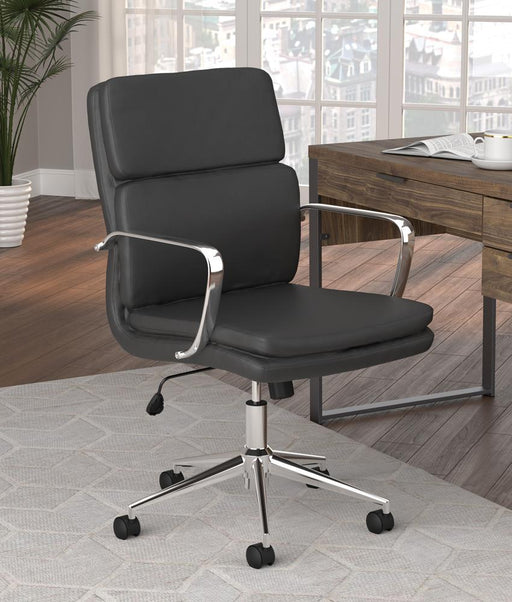 801765-office-chair