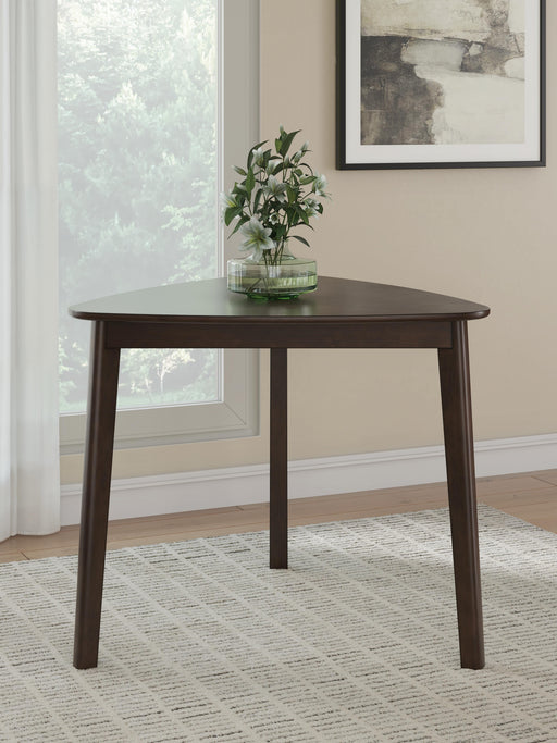 mallenette-dining-table