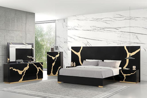 goldsberg-e-king-bed-w-wall-panels