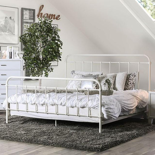 iria-vintage-white-eking-bed