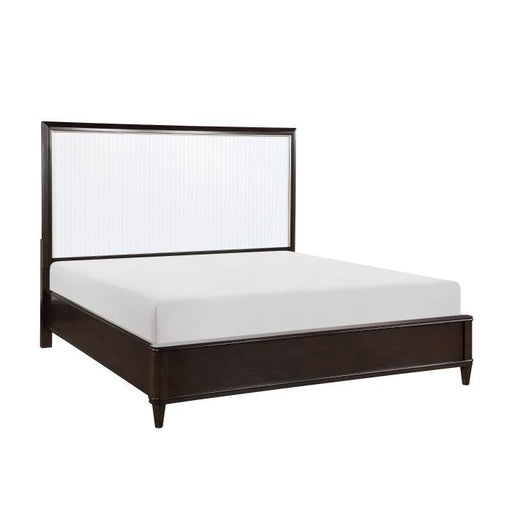 niles-3-queen-bed