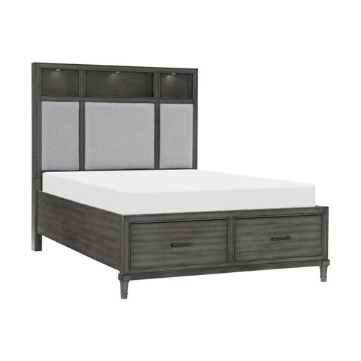 wittenberry-3-eastern-king-platform-bed