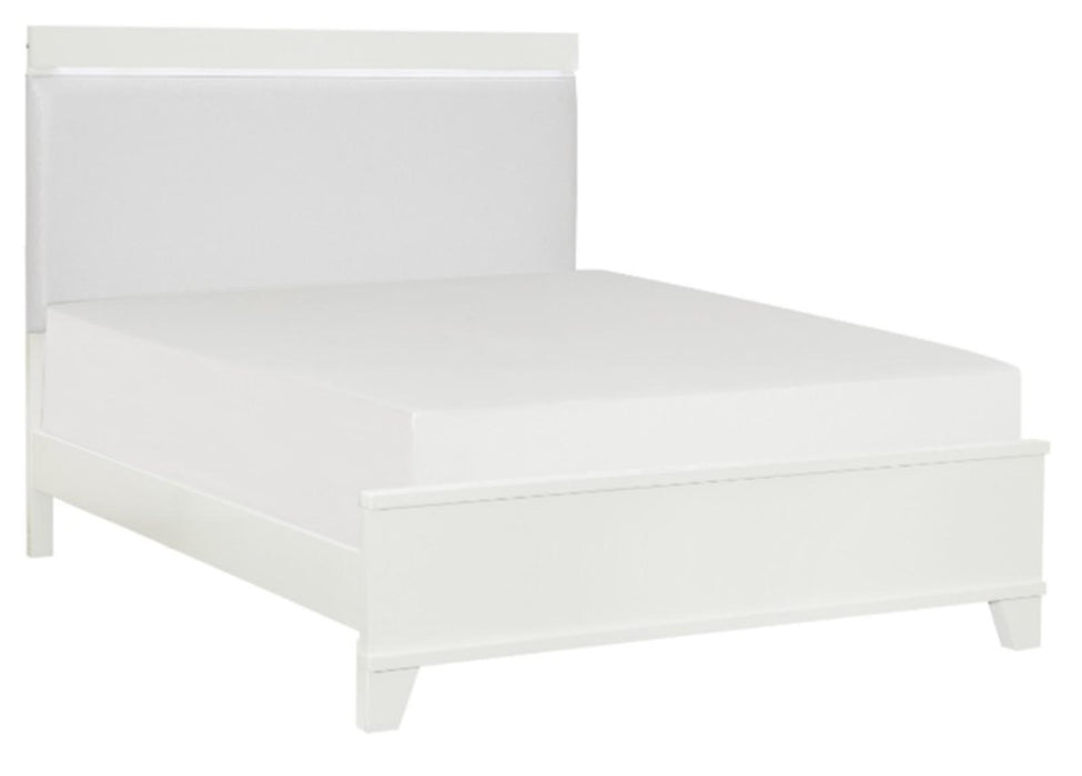 Kerren Queen Platform Bed in White 1678W-1