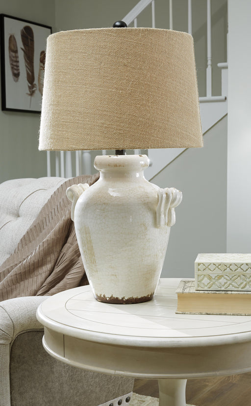 emelda-table-lamp