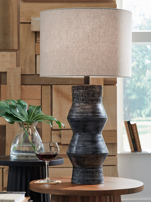 kerbert-table-lamp