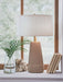 dellner-table-lamp