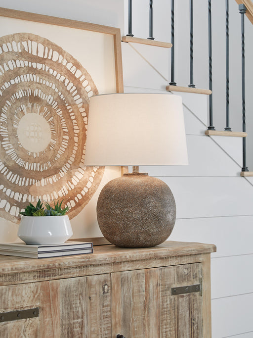 neavesboro-lamp-set