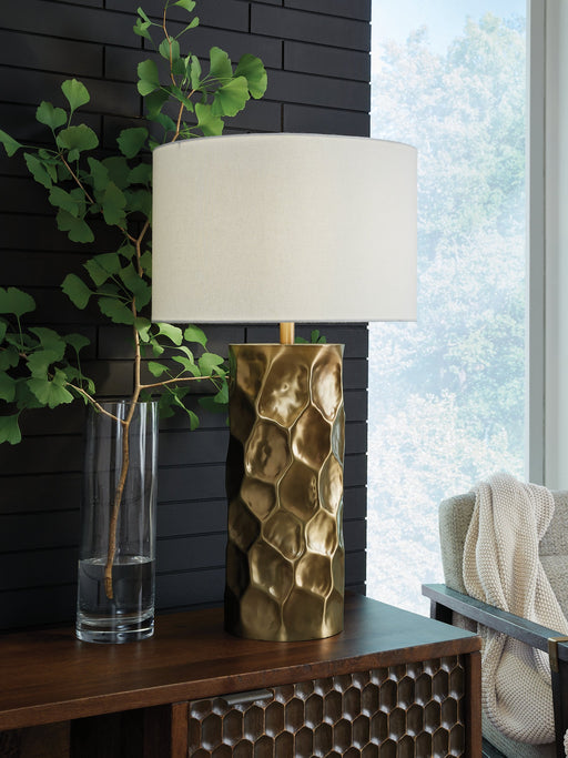 marshawn-table-lamp