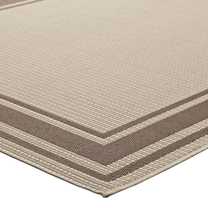 Rim Solid Border 5x8 Indoor and Outdoor Area Rug