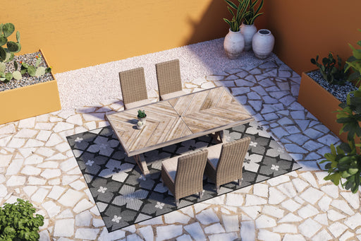 beachcroft-outdoor-dining-set