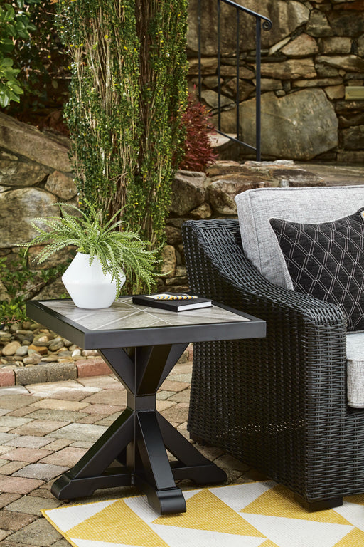 beachcroft-outdoor-end-table