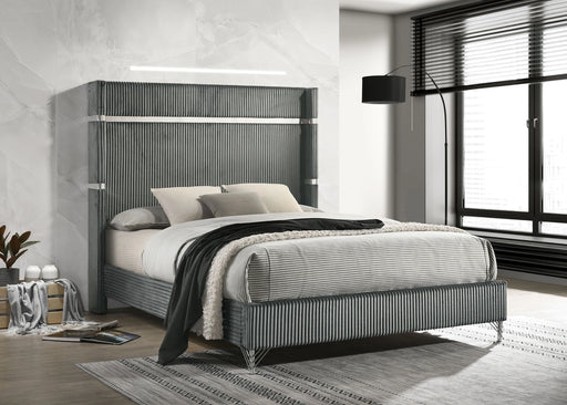 lucia-wingback-bed