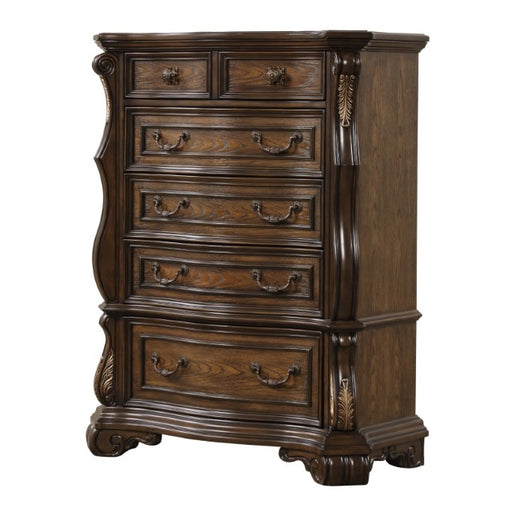 leovanni-chest