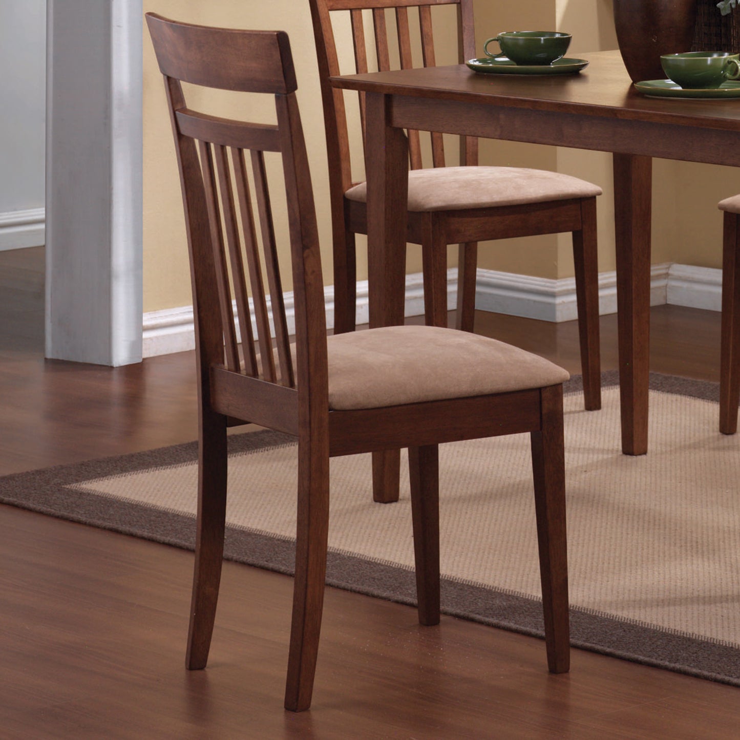 Chestnut 5PC Dining Set SOLD IN SET ONLY